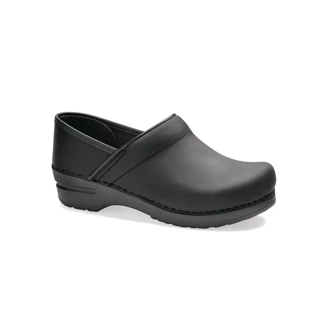 Men's Narrow Professional Black Oiled Clog